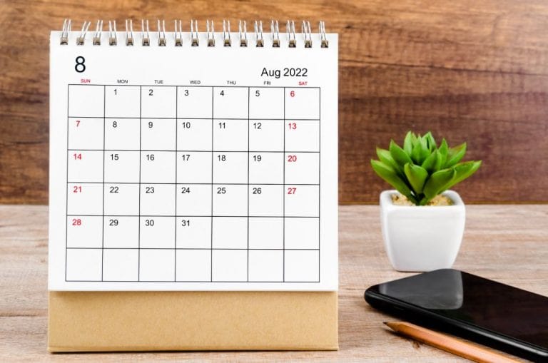 Calendar of key and mortgage rate changes.