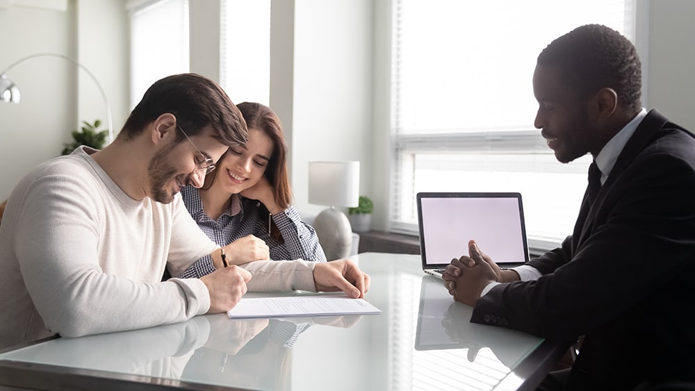 Choose from a variety of mortgage lenders through a mortgage broker.