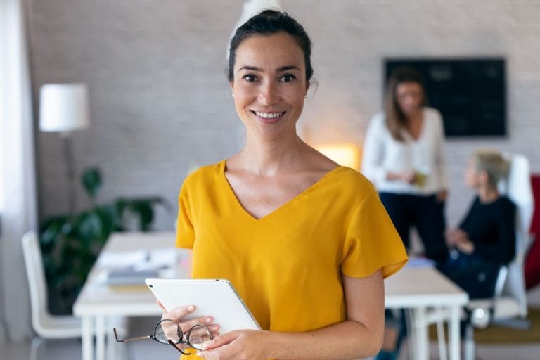 Simplifying the mortgage application process with a broker.