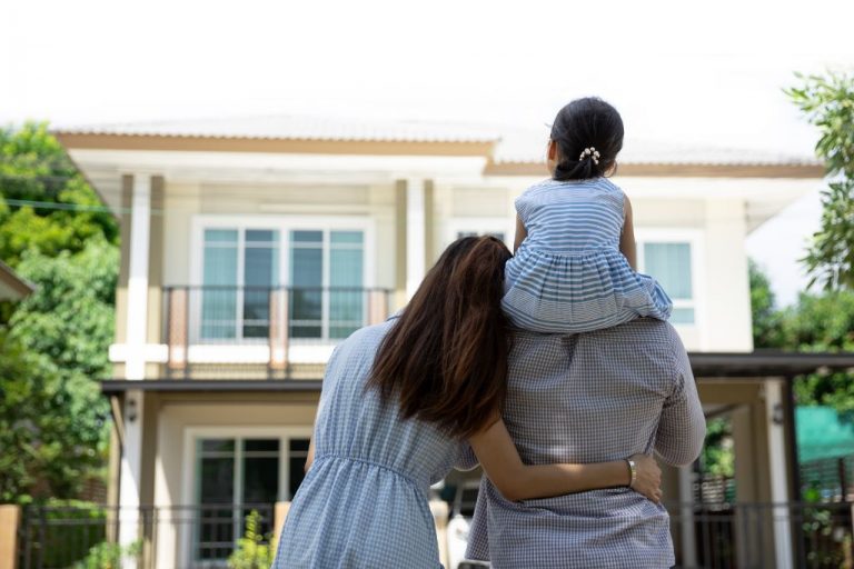 Who qualifies for mortgage loan insurance?